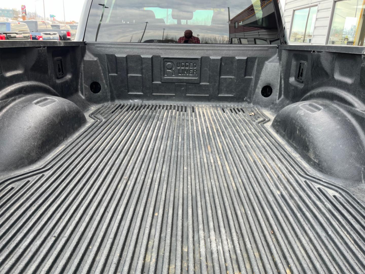 2022 Black /charcoal cloth Ford F-250 SD XLT Crew Cab 4WD (1FT7W2BT9NE) with an 6.7L V8 OHV 16V DIESEL engine, 6A transmission, located at 1960 Industrial Drive, Wasilla, 99654, (907) 274-2277, 61.573475, -149.400146 - Photo#7